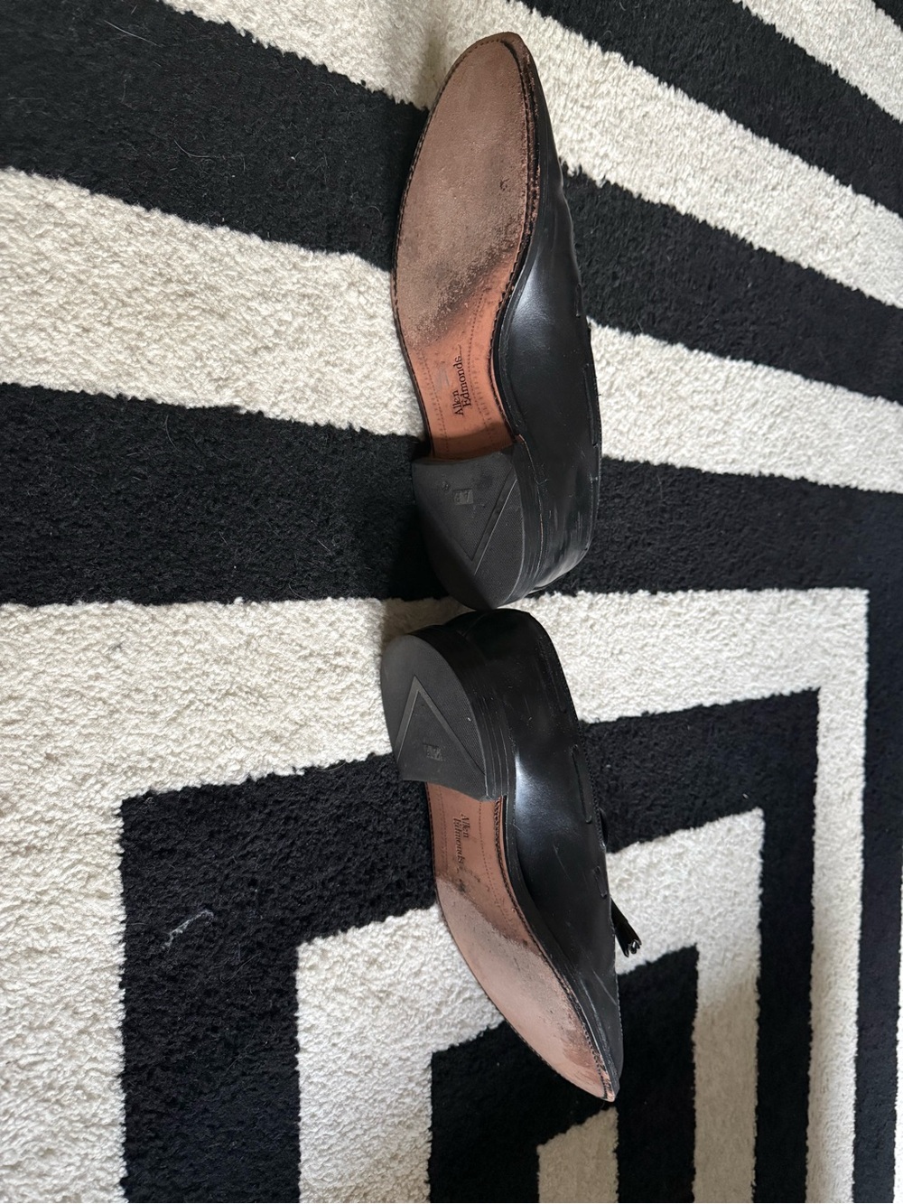 Allen Edmonds Grayson Leather Tassel Loafer - Size 10.5 - Picture 4 of 6